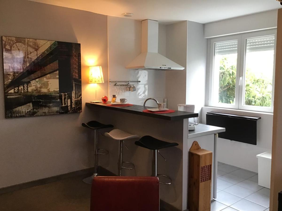 La Tour Des Quatre Chemins Apartment Gramat Exterior photo
