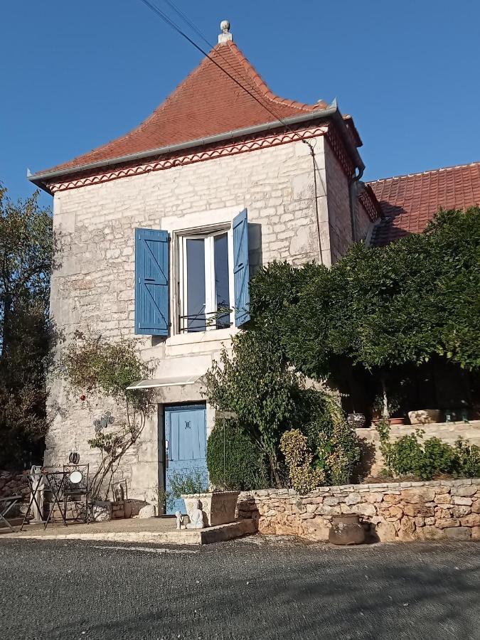 La Tour Des Quatre Chemins Apartment Gramat Exterior photo